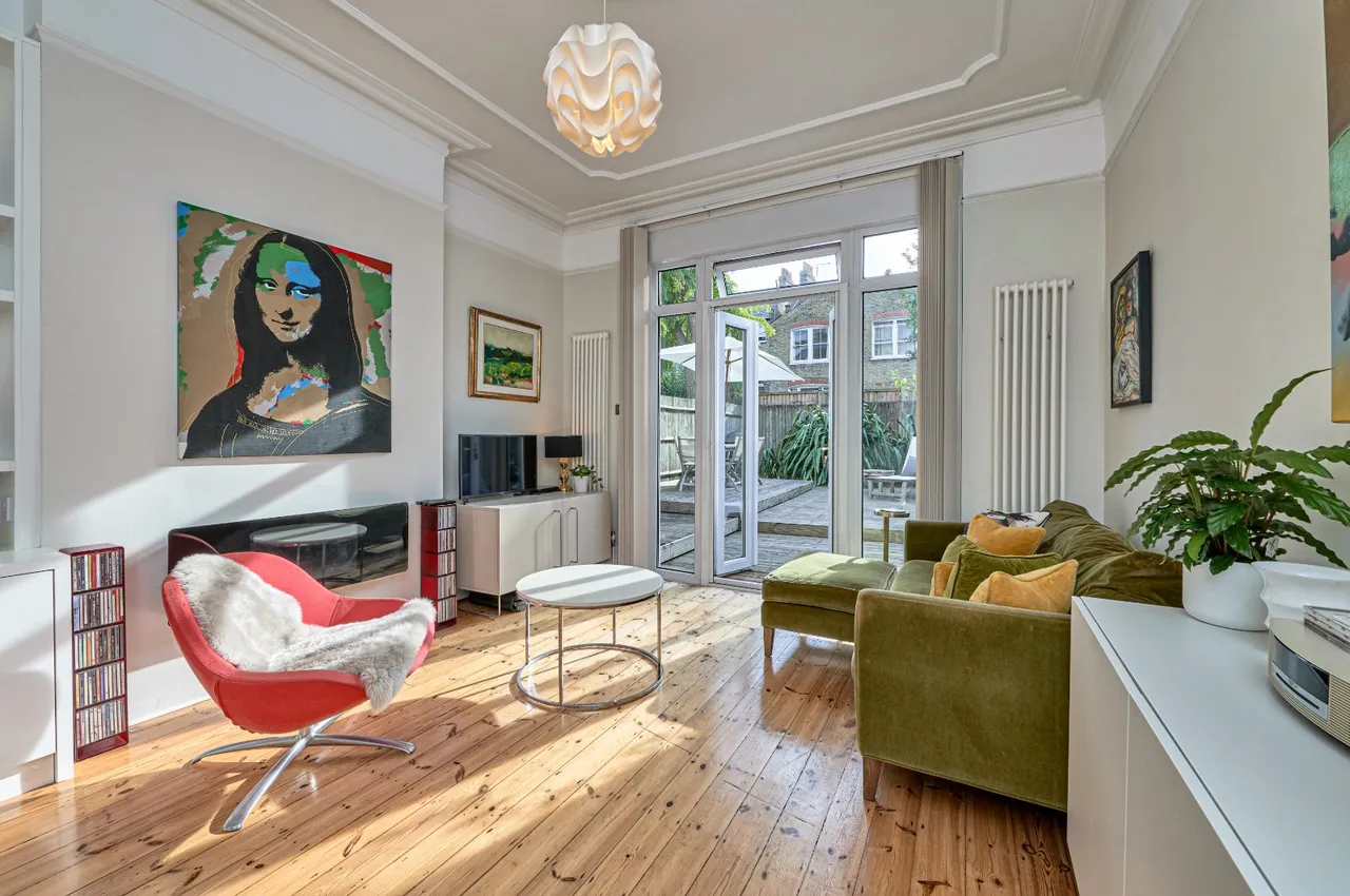 2 bed flat for sale, Cavendish Road, Clapham, SW12