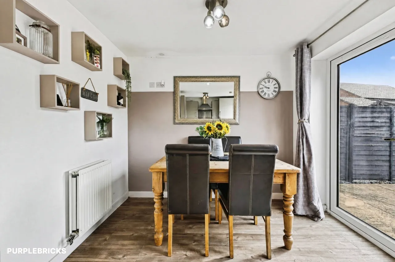 Dover Close, Duston, NN5, photo 8