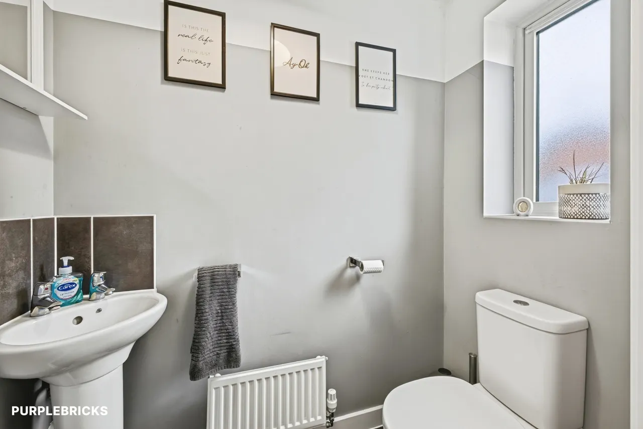 Dover Close, Duston, NN5, photo 9