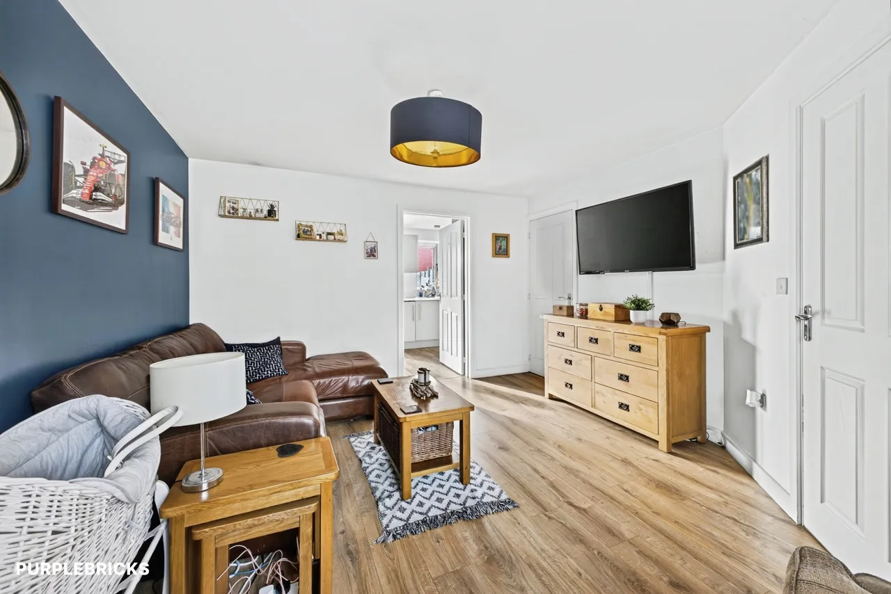 Dover Close, Duston, NN5, photo 5