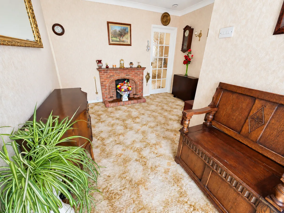 North Lancing, BN15 0NU, photo 18