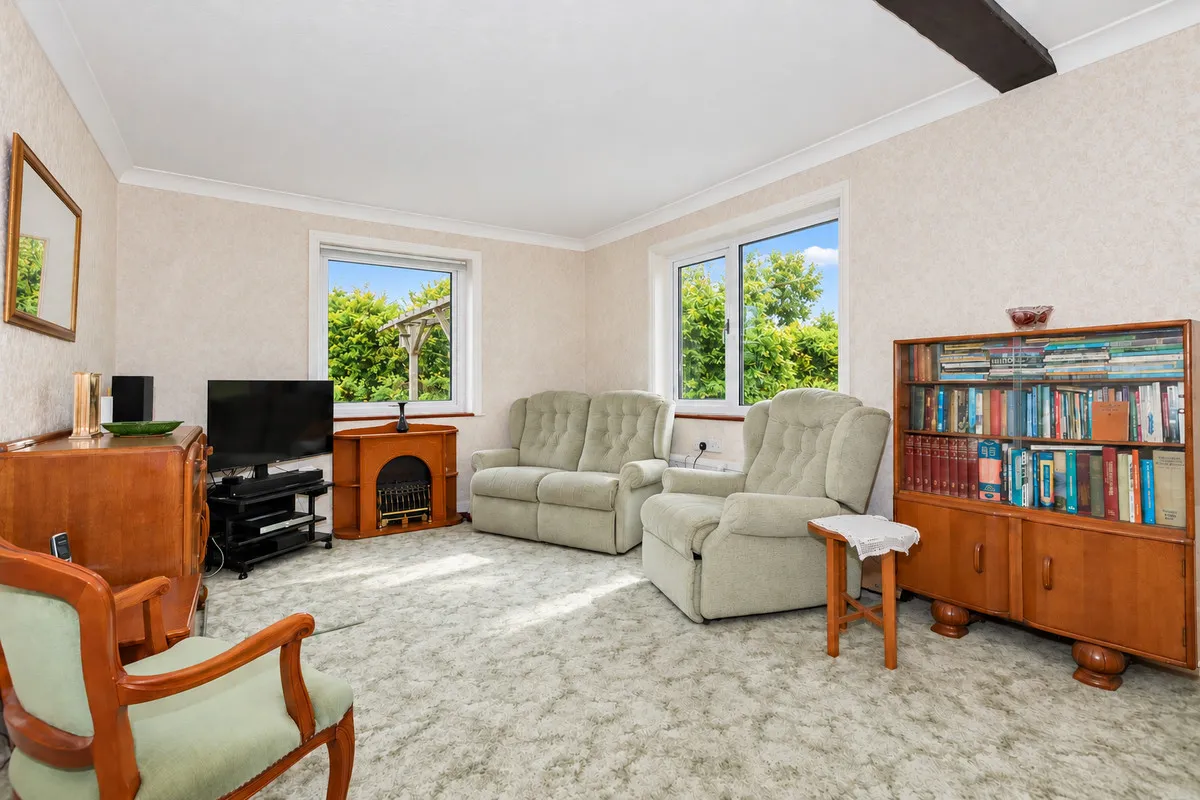 North Lancing, BN15 0NU, photo 4