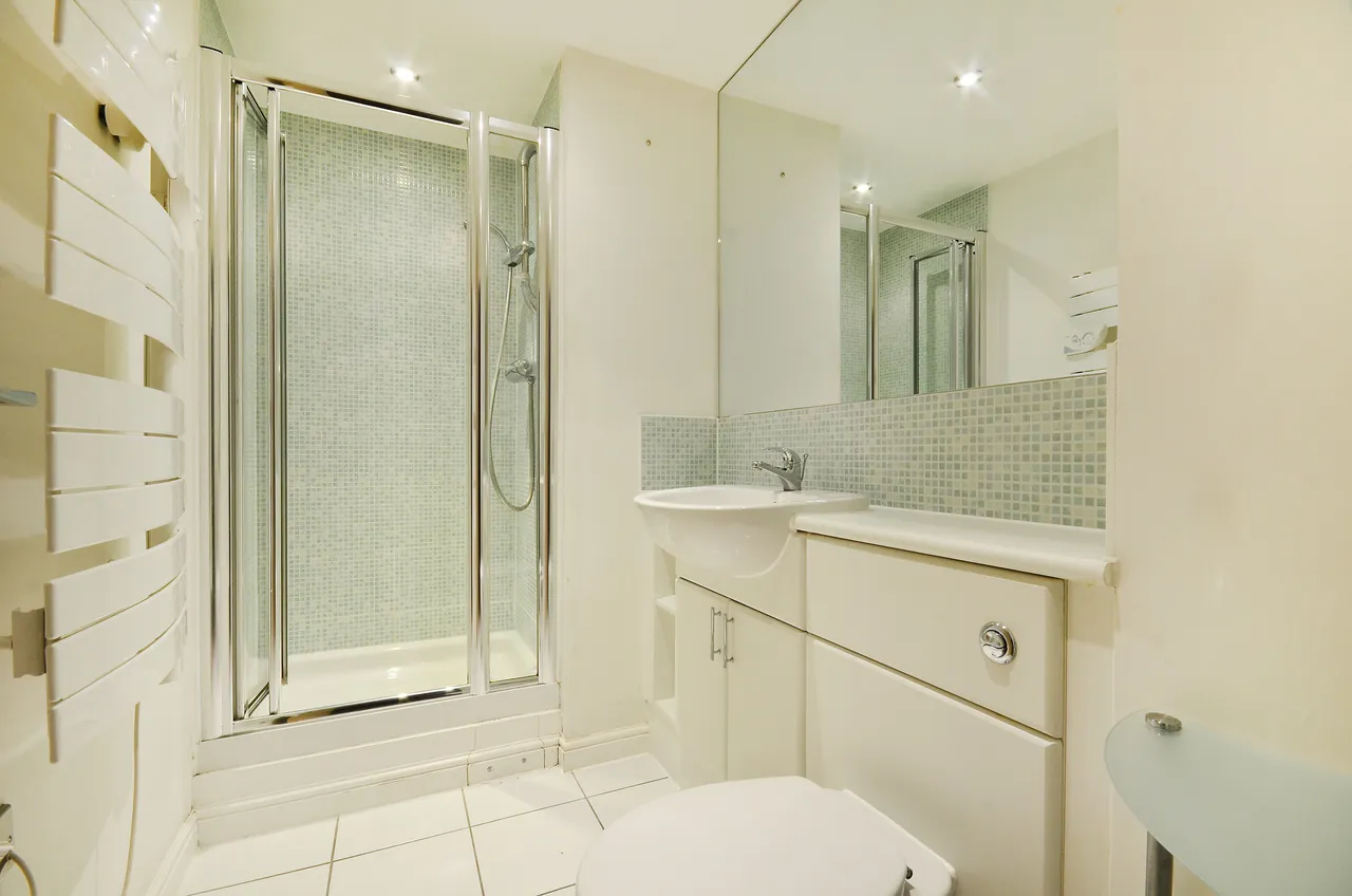 14 Rosemoor House, 90-94 Broadway, London, photo 9