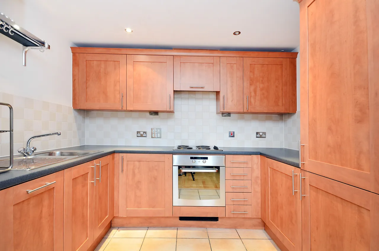 14 Rosemoor House, 90-94 Broadway, London, photo 5