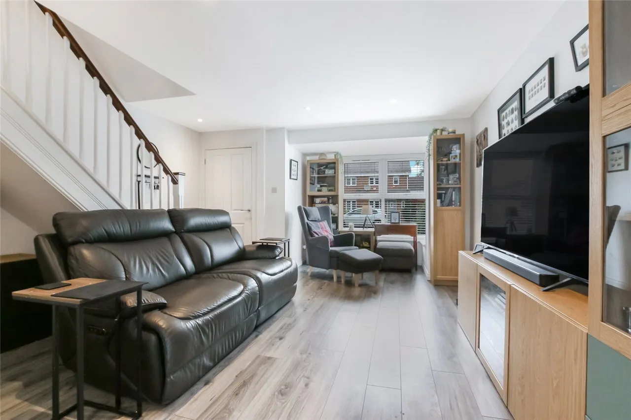 Cricketfield Place, Armadale, Bathgate, West Lothian, EH48, photo 2