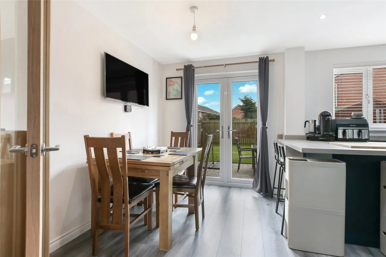 Cricketfield Place, Armadale, Bathgate, West Lothian, EH48, photo 5