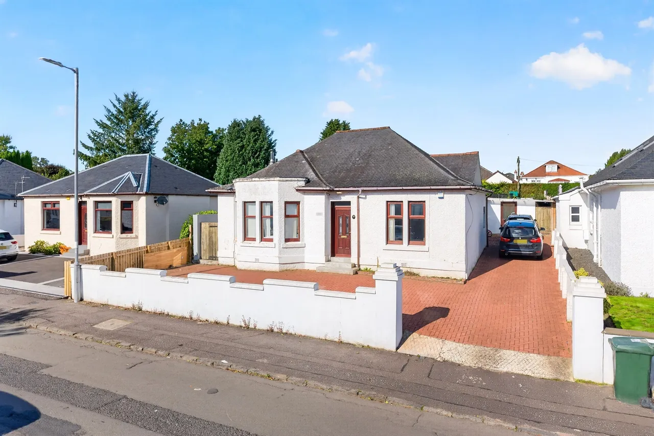 4 bed house for sale — Knockinlaw Road, Kilmarnock