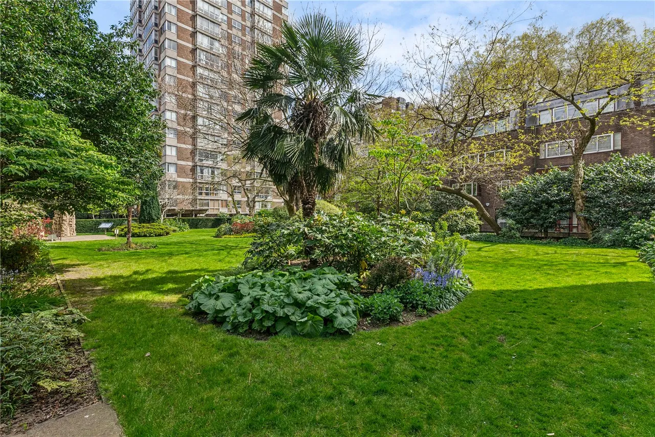 Cambridge Square, London, W2, photo 14