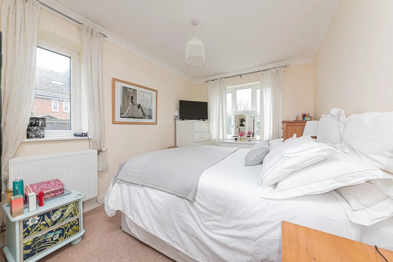 7 Queen Street, Aldershot, photo 2