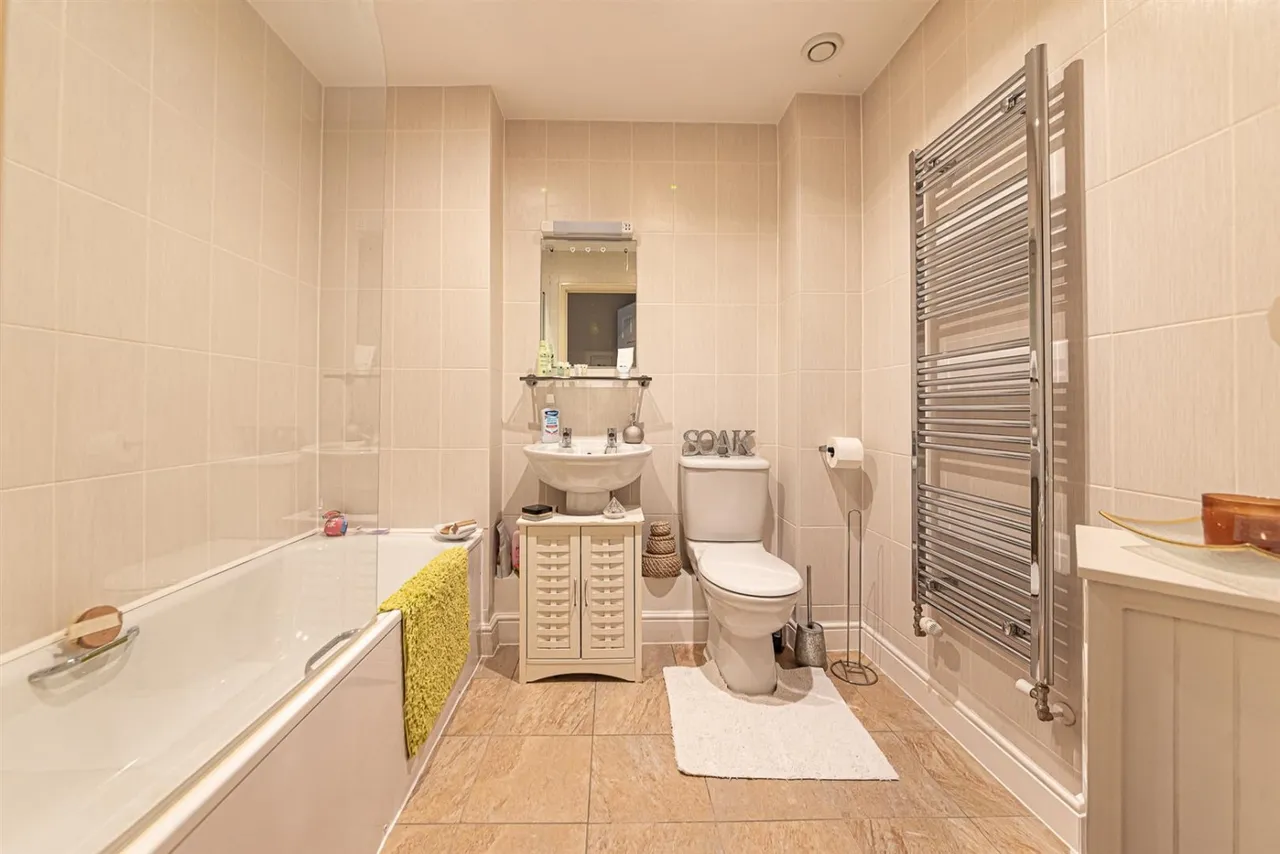 7 Queen Street, Aldershot, photo 5