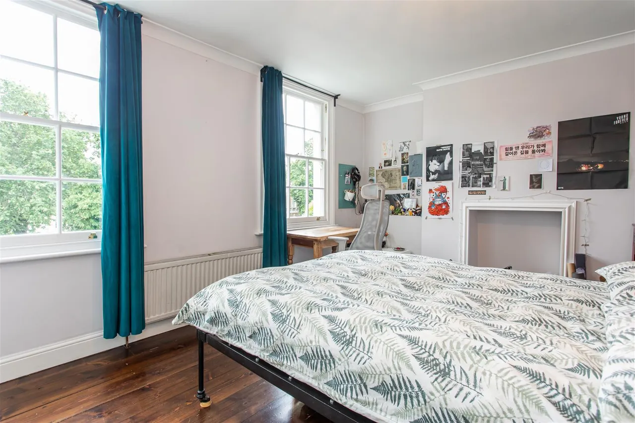 Bow Road, Mile End, photo 21