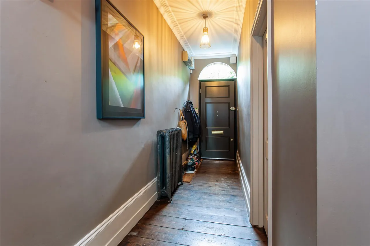 Bow Road, Mile End, photo 26