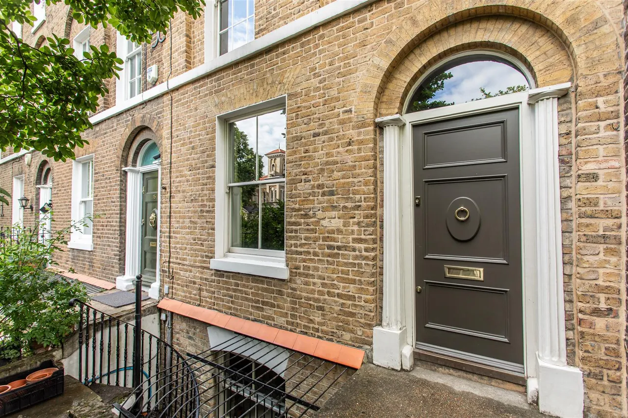 Bow Road, Mile End, photo 27