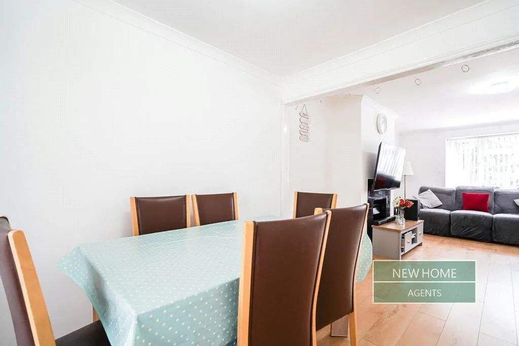 Romsey Place, Mansfield, NG19, photo 6