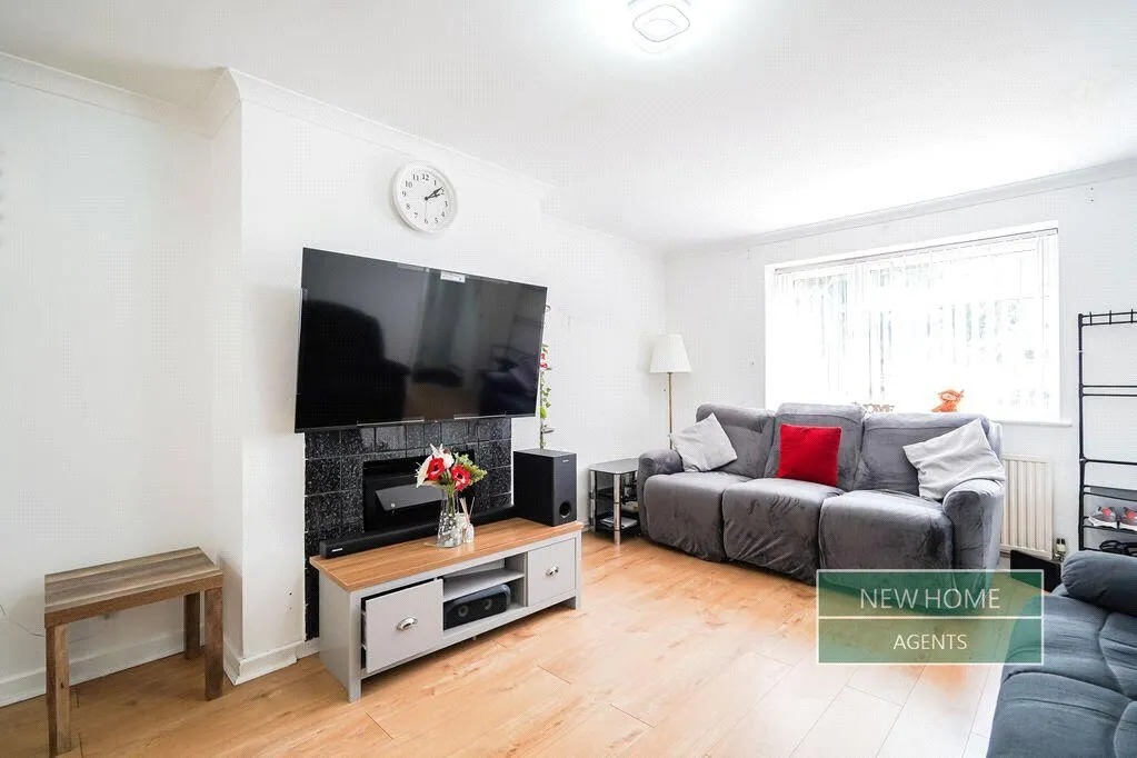 Romsey Place, Mansfield, NG19, photo 5