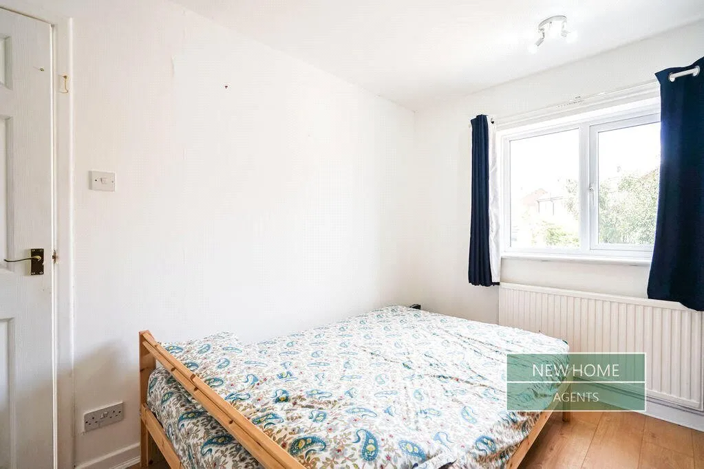 Romsey Place, Mansfield, NG19, photo 12
