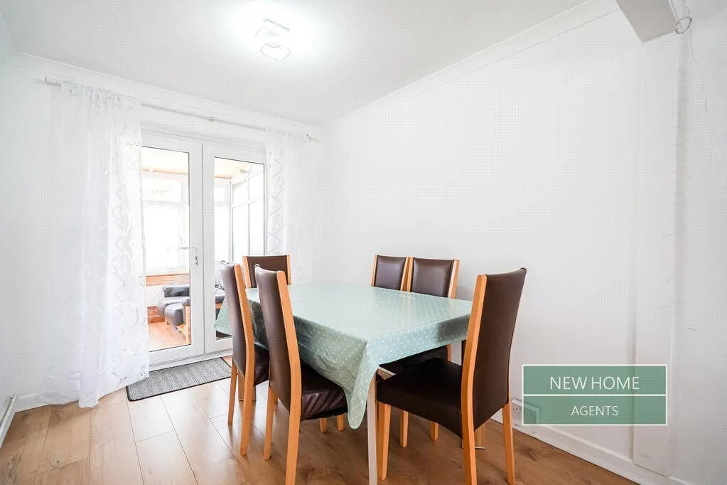 Romsey Place, Mansfield, NG19, photo 4