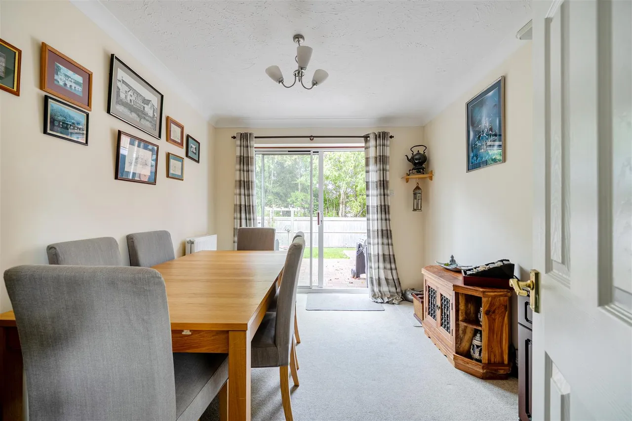 Gibbs Leaze, Hilperton, BA14, photo 3