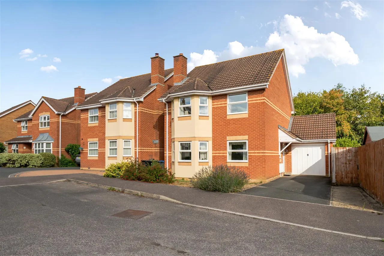 Gibbs Leaze, Hilperton, BA14, photo 20