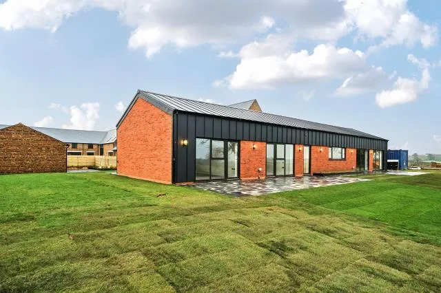 Alkerton Barn Cottages, Alkerton, OX15, photo 36