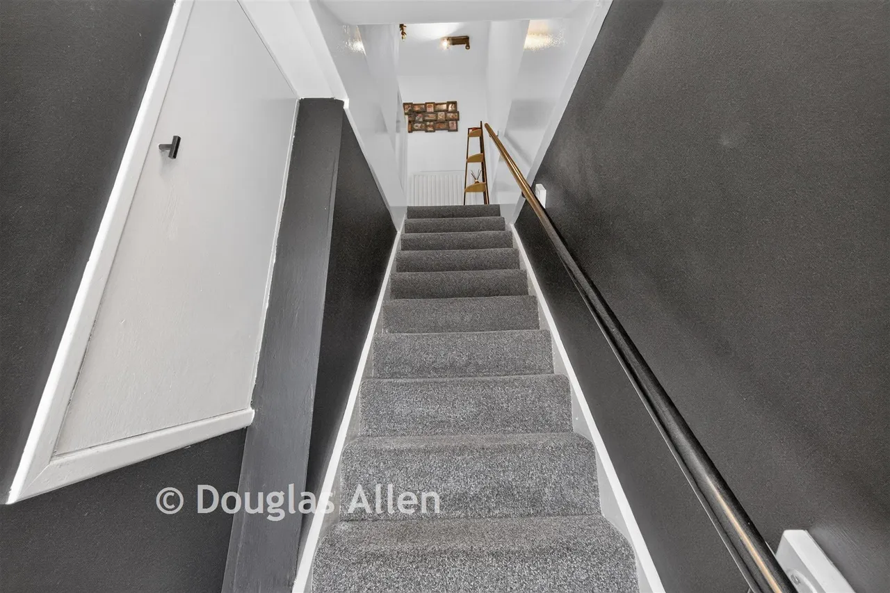 Mapleton Road, Chingford, E4, photo 9