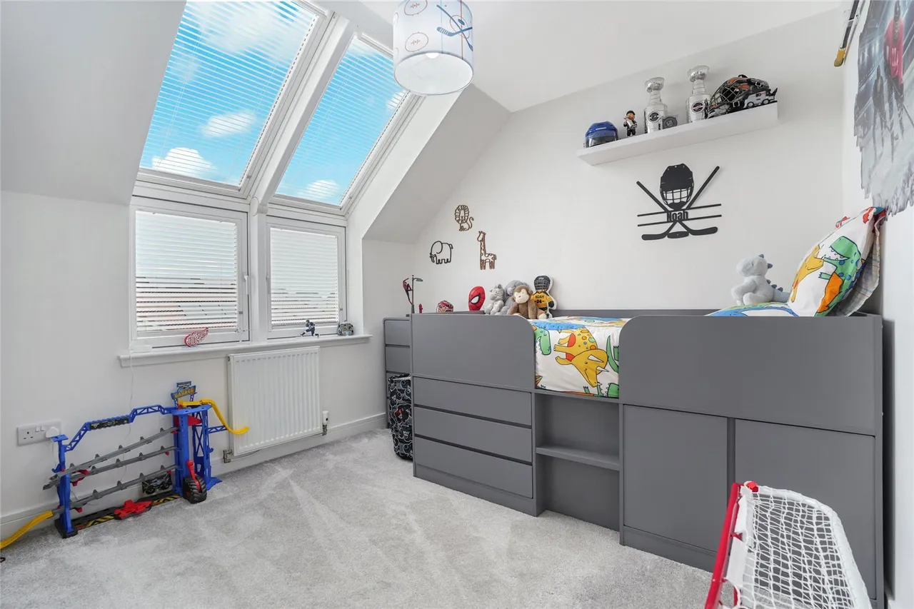 Cuinin Road, Star, Glenrothes, Fife, KY7, photo 17