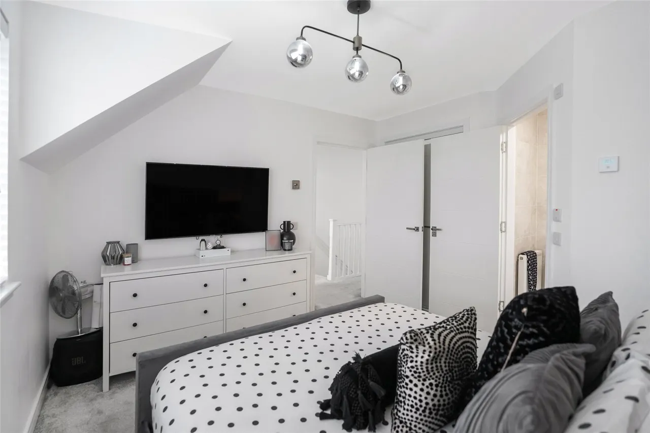 Cuinin Road, Star, Glenrothes, Fife, KY7, photo 16