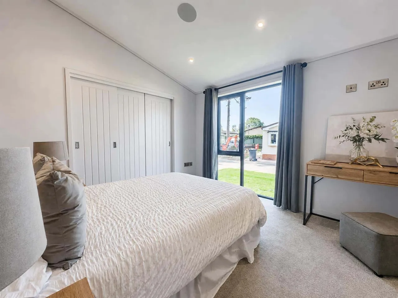 Willows Riverside Park, Windsor, SL4 5TL, photo 7