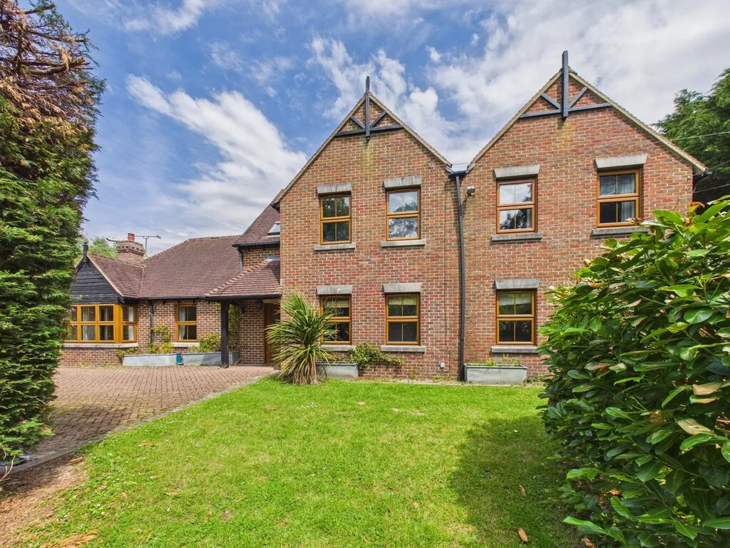 Cowfold Road, Bolney, photo 15