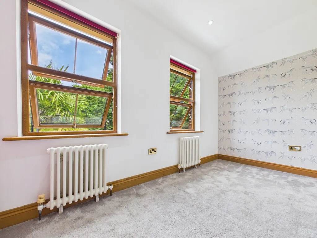 Cowfold Road, Bolney, photo 11