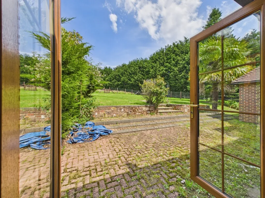 Cowfold Road, Bolney, photo 12