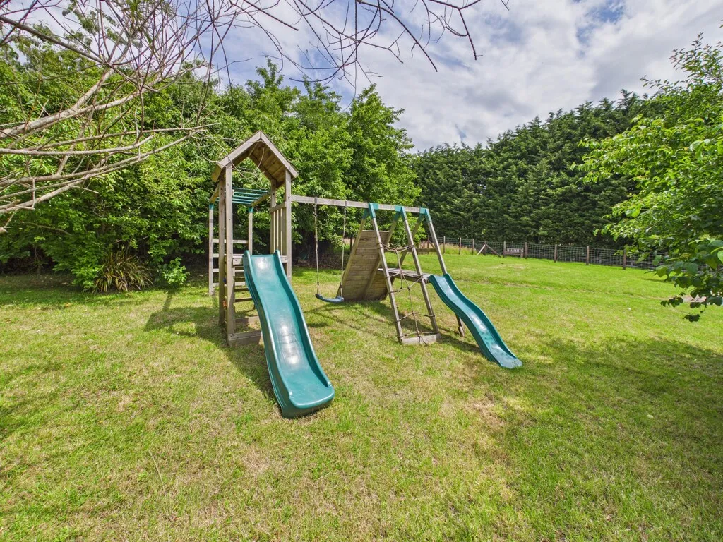 Cowfold Road, Bolney, photo 16
