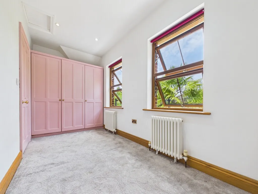 Cowfold Road, Bolney, photo 10