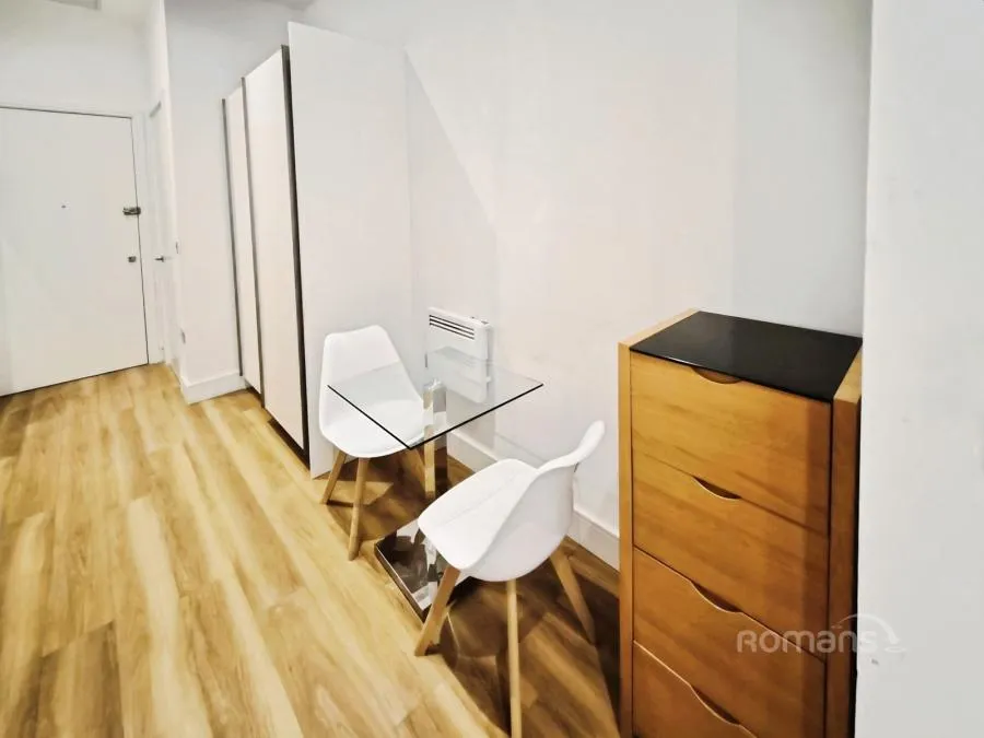 Bath Road, Slough, SL1, photo 4