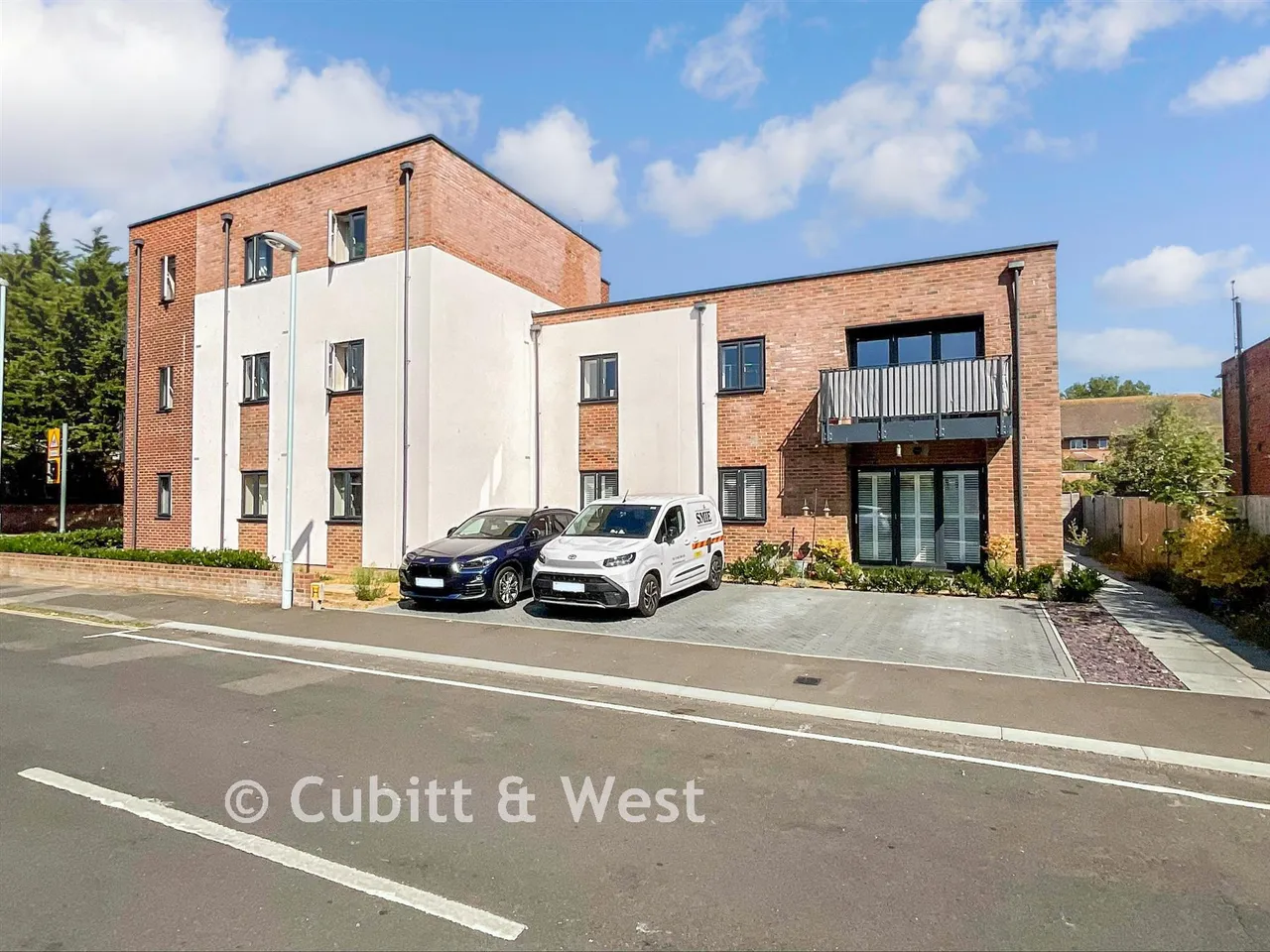2 bed flat for sale, Salvington Road, Worthing, BN13