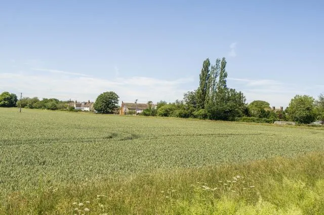Grove Court, Banbury, OX15, photo 2