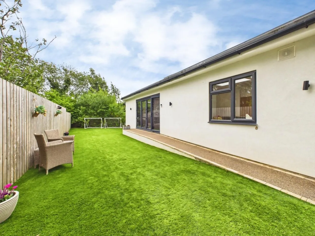 Mansfield Avenue, Bingley, BD16, photo 31