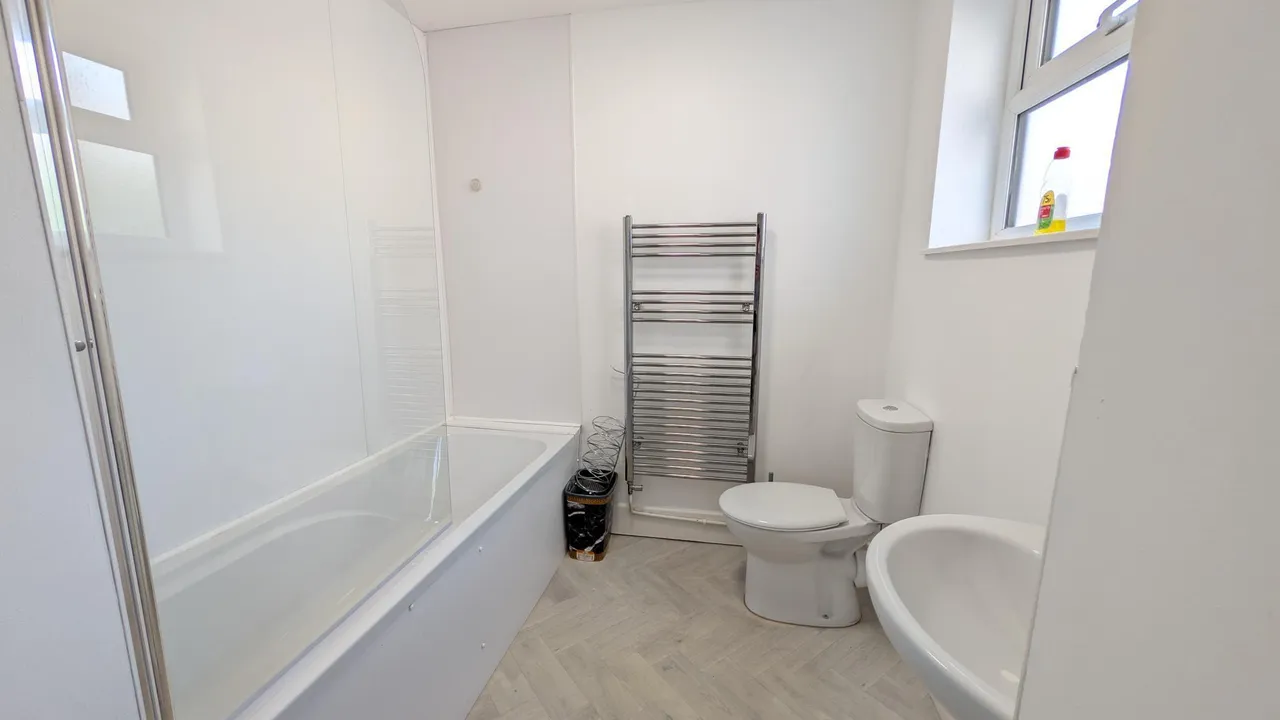 Alferton Road, Nottingham, NG7, photo 7