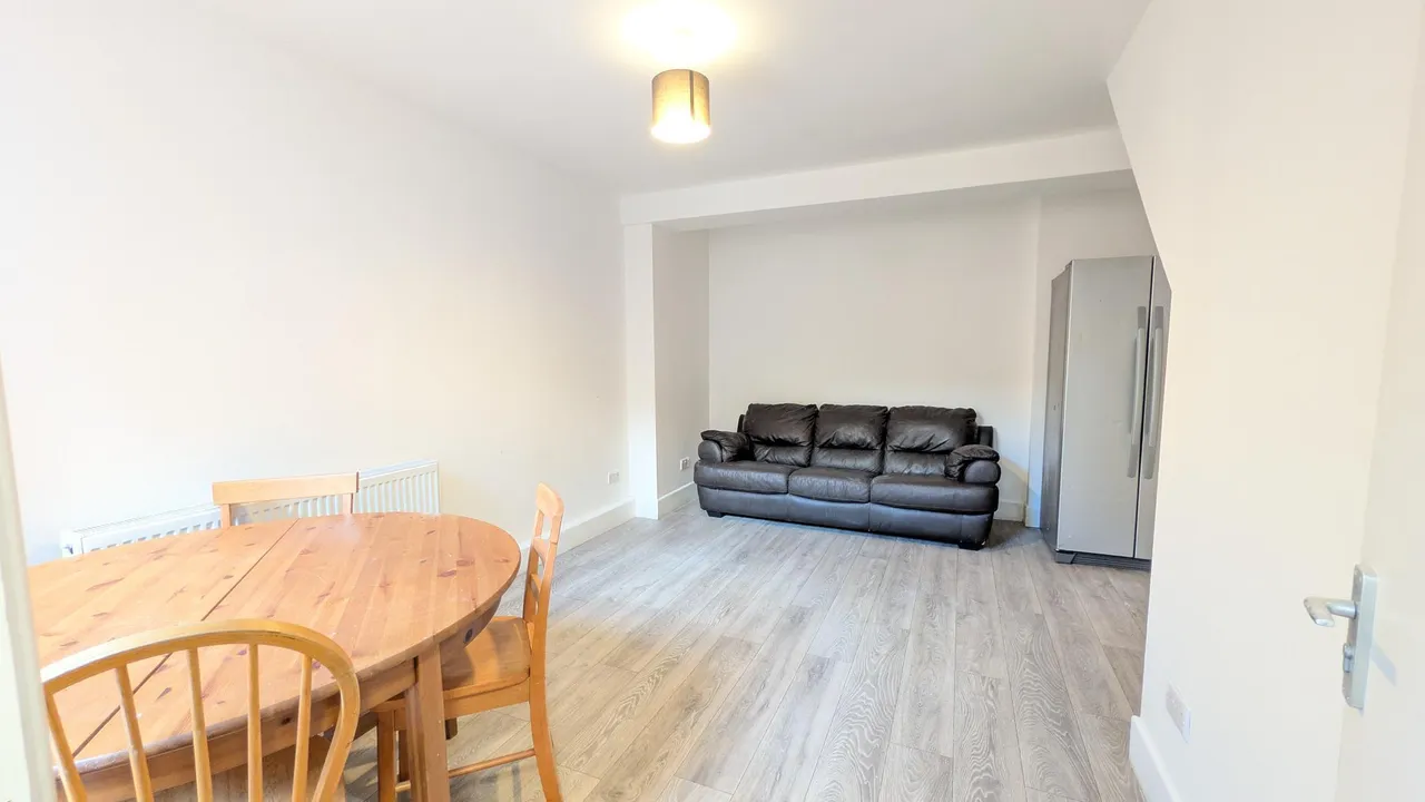 Alferton Road, Nottingham, NG7, photo 2