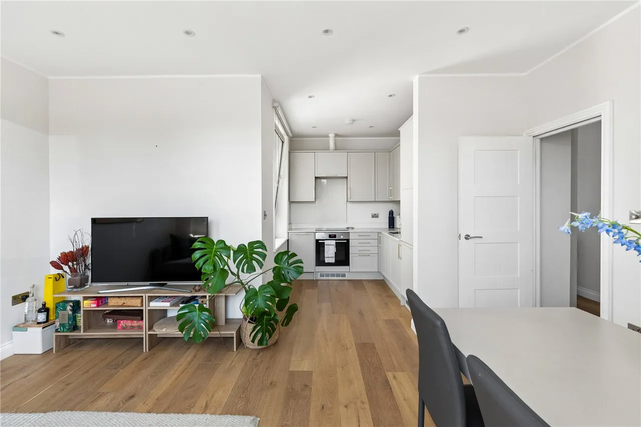 Highbury Corner, London, N5, photo 10