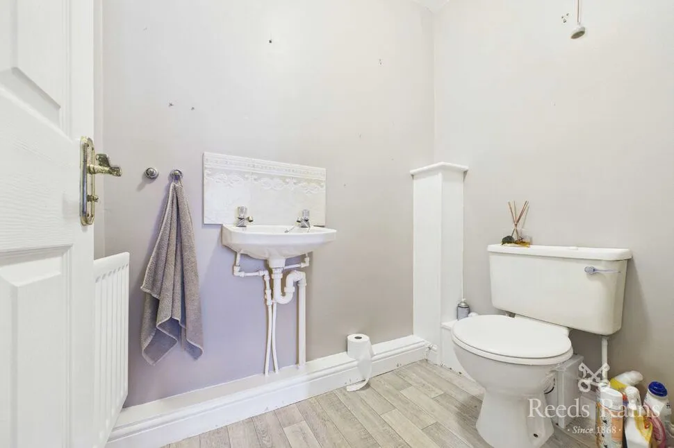 Banks Road, Linthwaite, HD7, photo 9