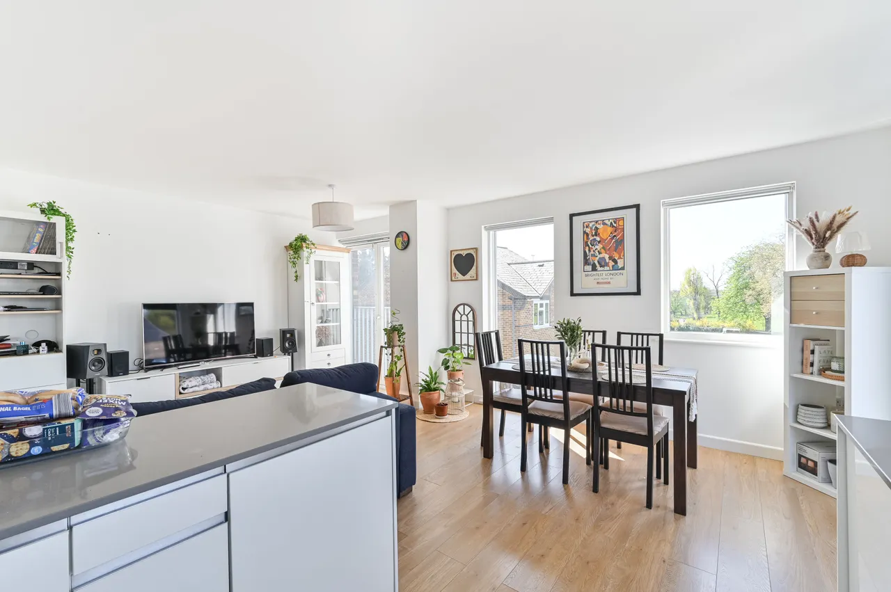 Flat 23, Paxton House, 9 Cargreen Road, London, photo 9