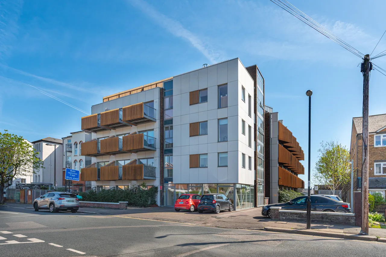 Flat 23, Paxton House, 9 Cargreen Road, London, photo 5