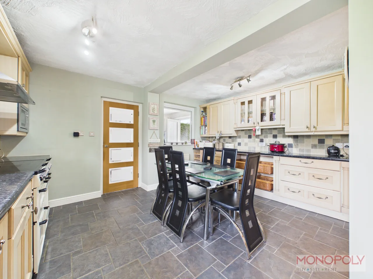 Bangor Road, Cross Lanes, LL13, photo 7