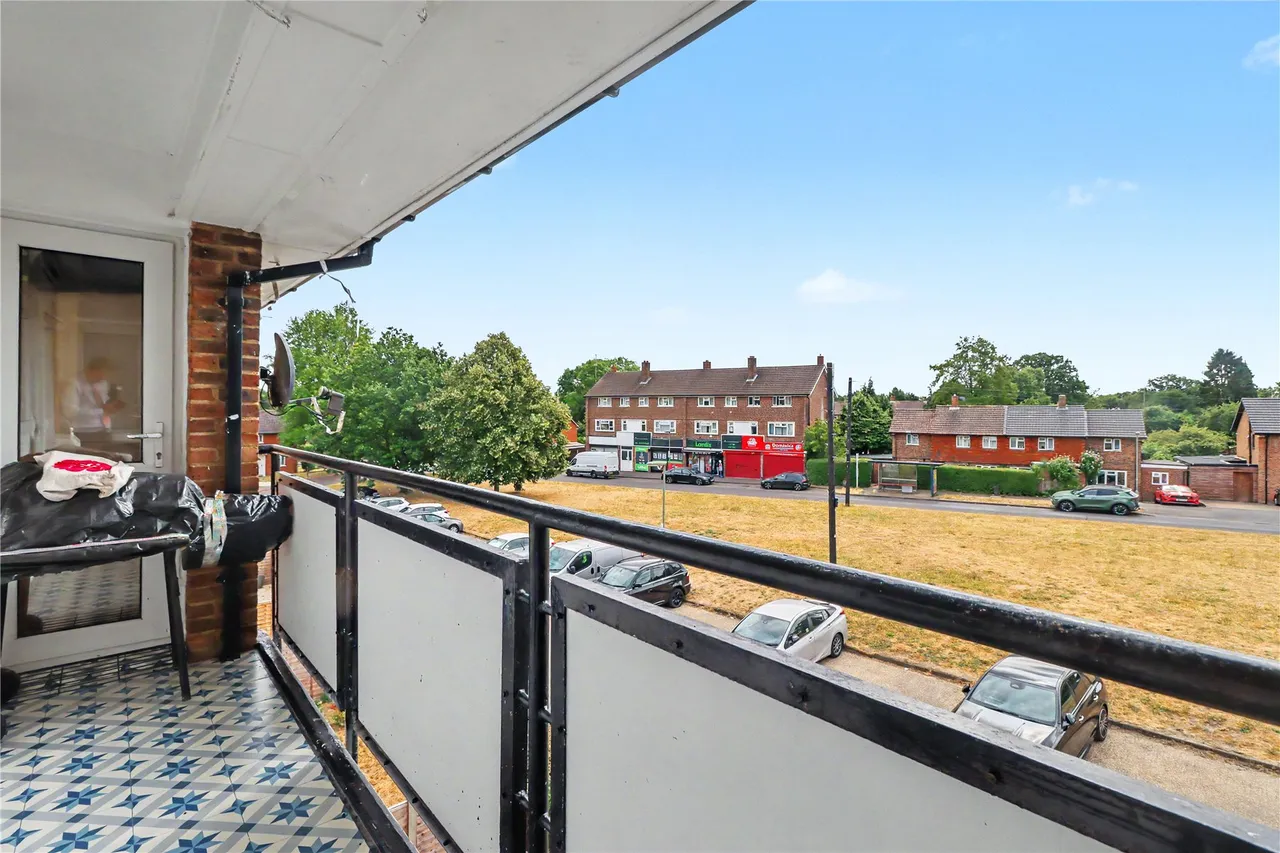 Ash Road, Woking, GU22, photo 6