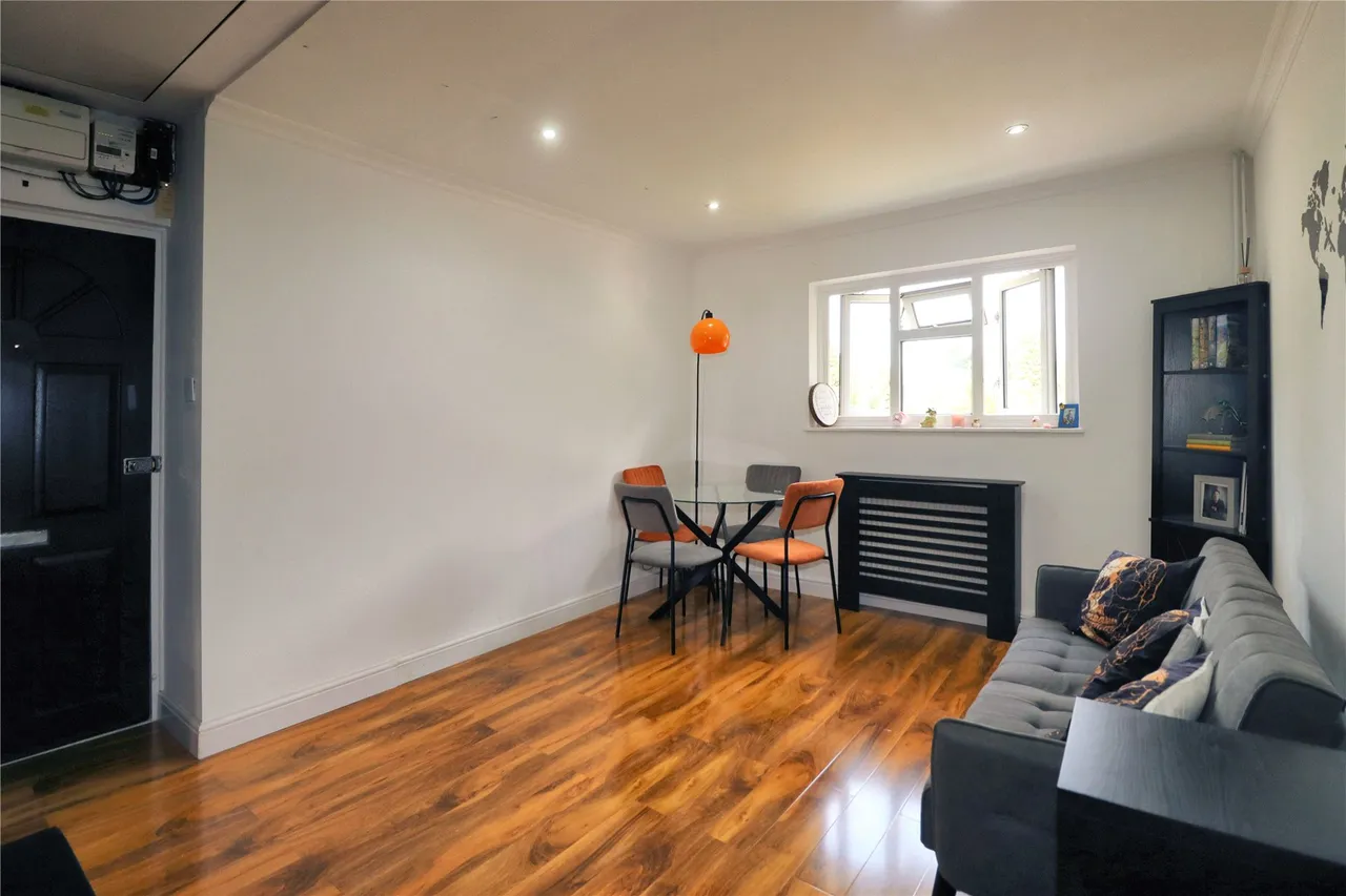 Ash Road, Woking, GU22, photo 10