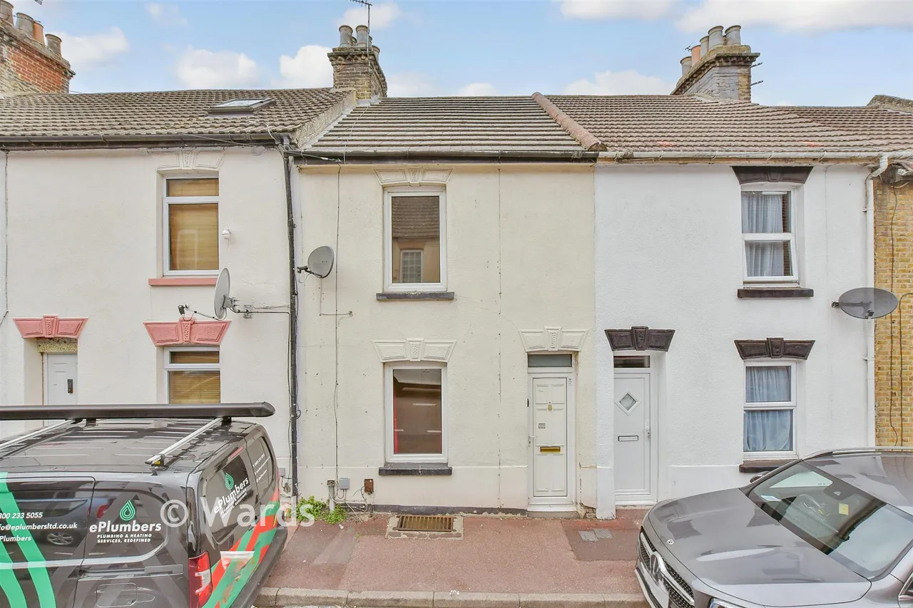 3 bed house for sale, Dale Street, Chatham, ME4