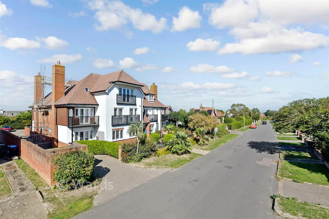 Kingsgate Avenue, Broadstairs, CT10, photo 14