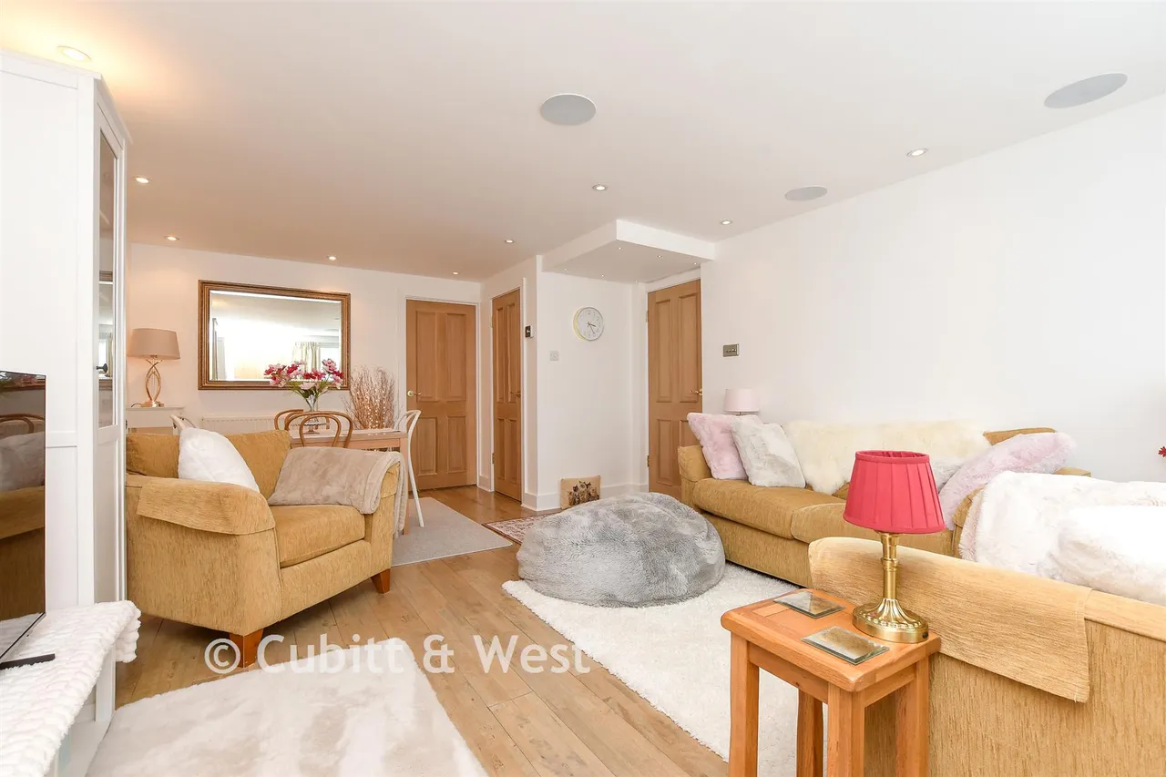 Doods Road, Reigate, RH2, photo 5