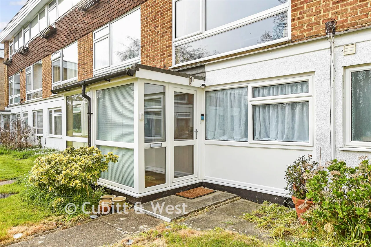 Doods Road, Reigate, RH2, photo 4